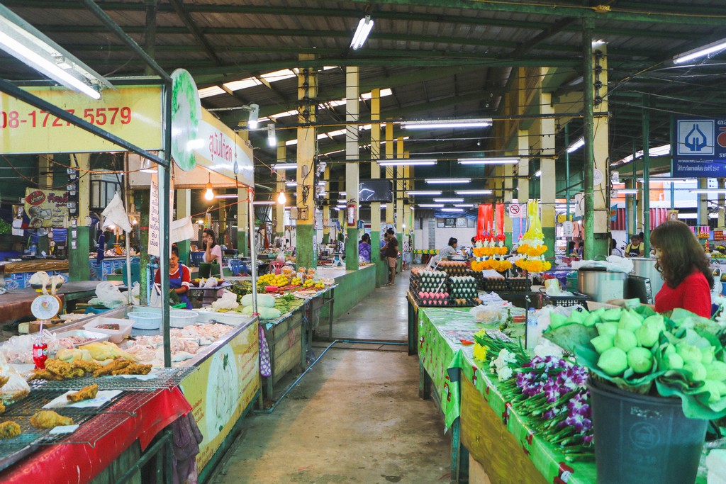 ตลาดสดเทศบาลตำบลศรีพนมมาศ