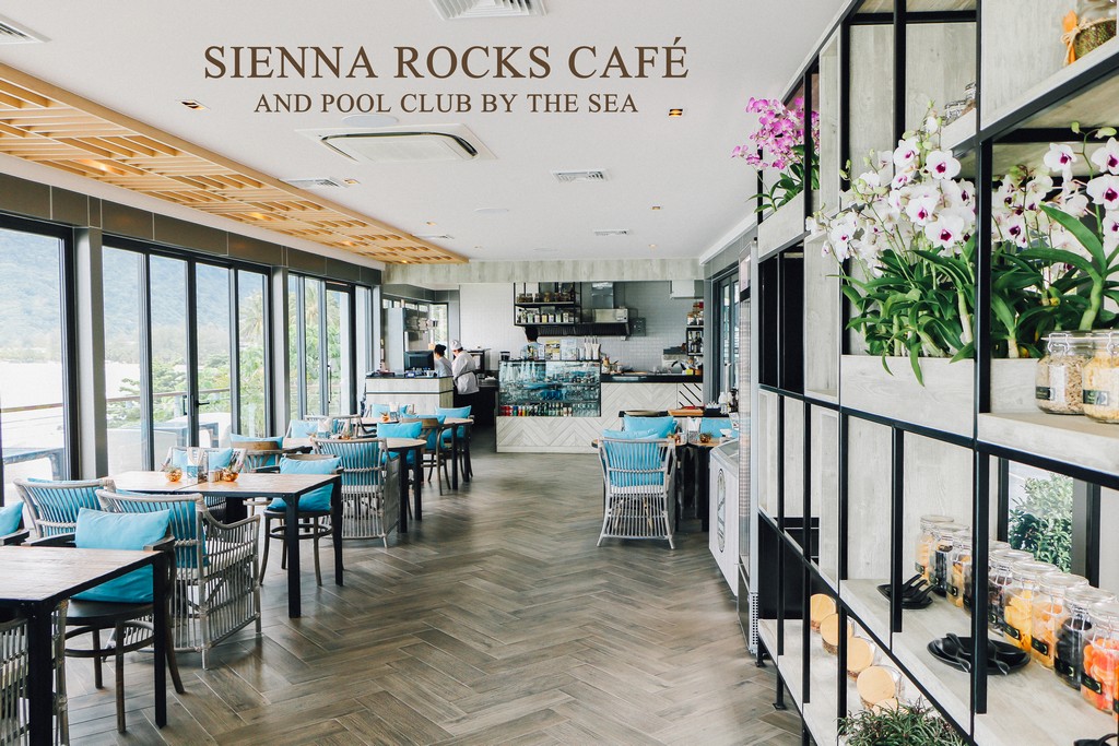 Sienna Rocks Cafe and Pool Club by The Sea เคป เซียนน่า ภูเก็ต กูร์เมต์ โฮเต็ล แอนด์ วิลลา