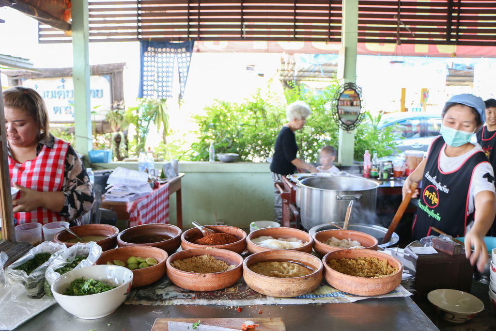 ก๋วยเตี๋ยวสุโขทัย ร้านตาปุ้ย