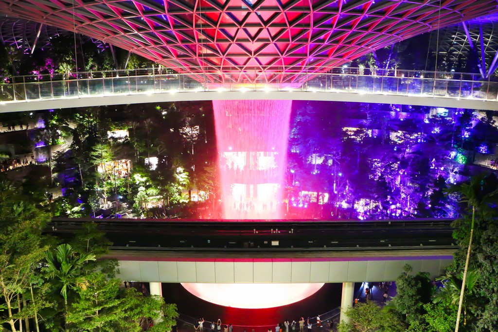 Jewel Changi Airport สิงคโปร์