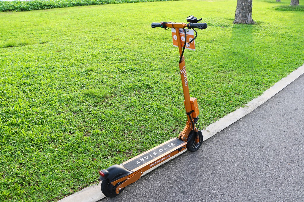 Neuron Scooter